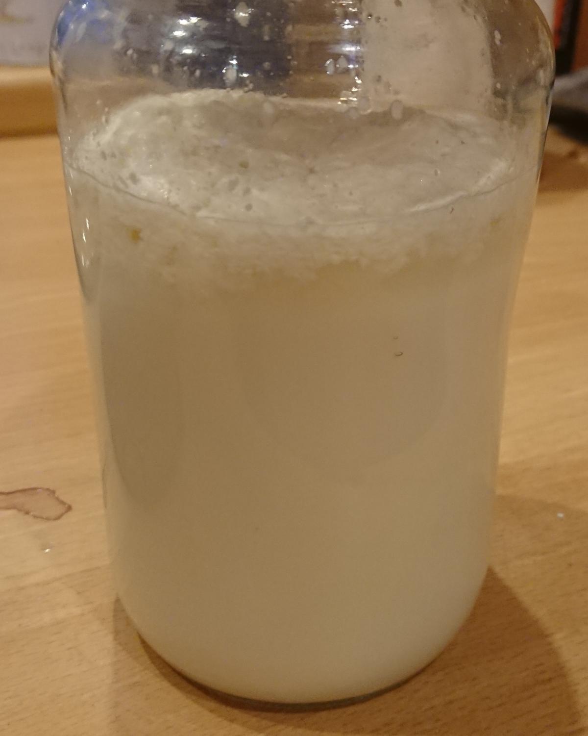 A batch of kefir in weak and unbalanced condition